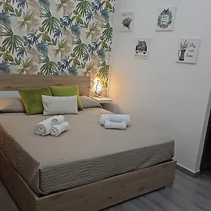 Spaccanapoli A Toledo , Napoli Italia