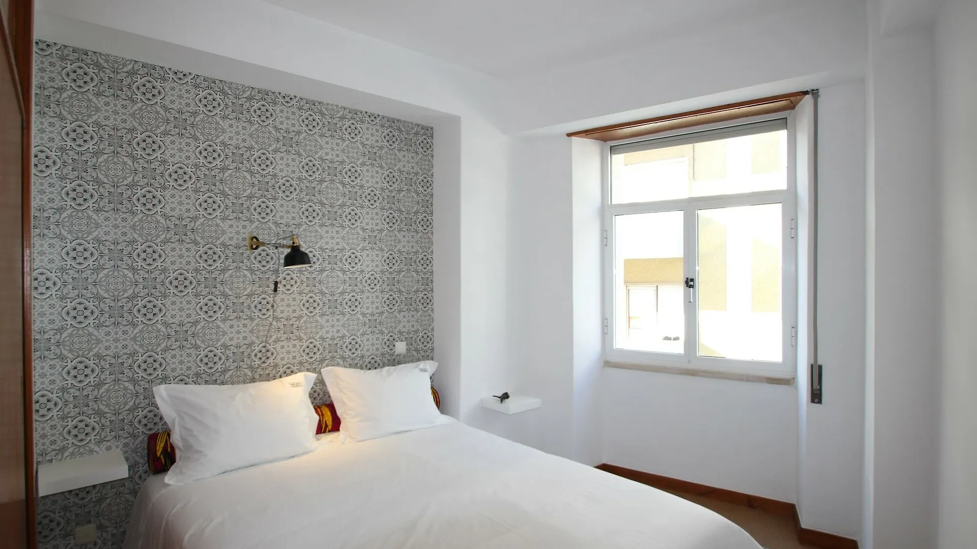 Bn Ghouse Apartment Lisbon